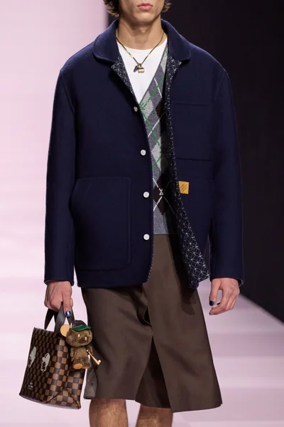 Look 9